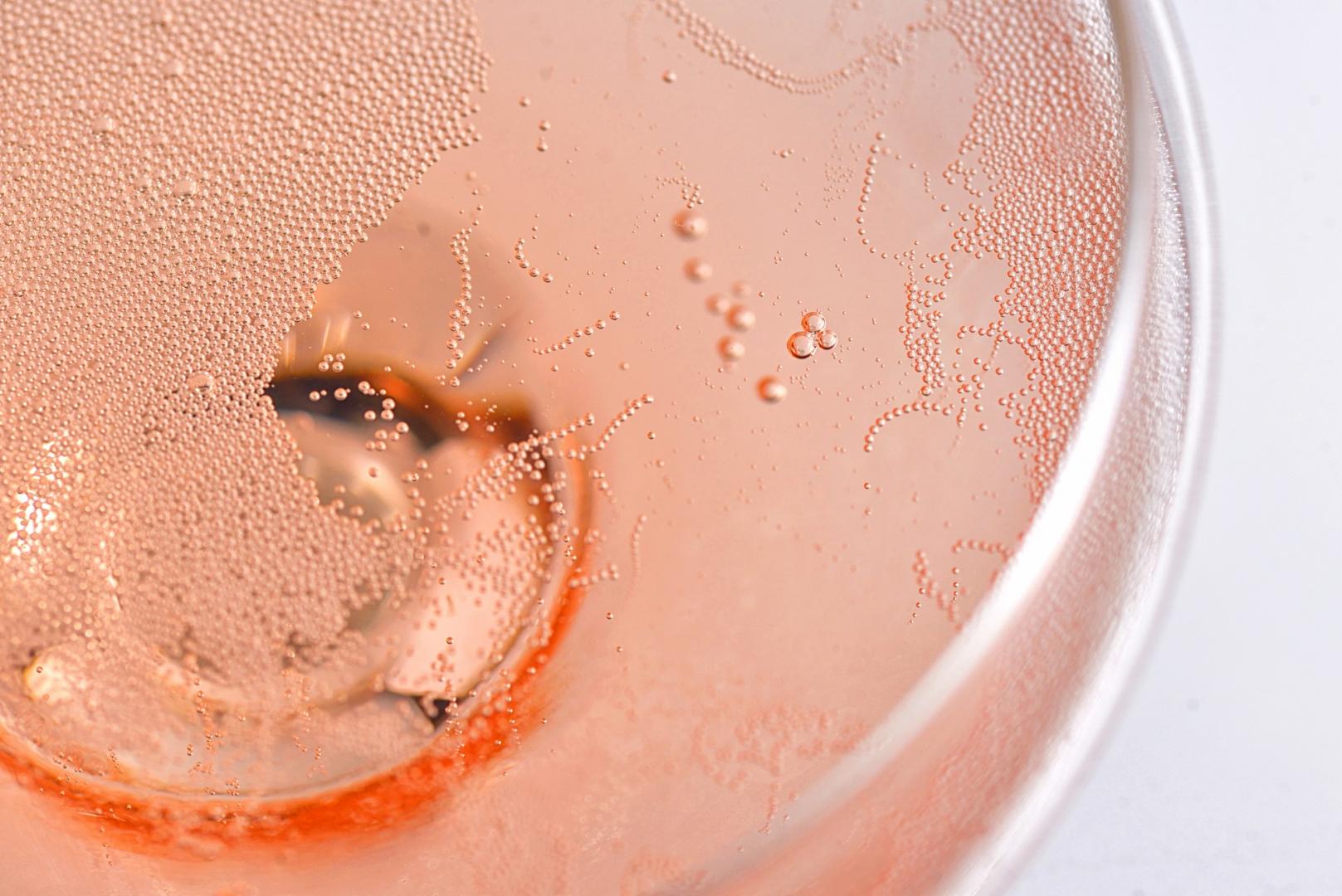 Champagne rosé à Épernay