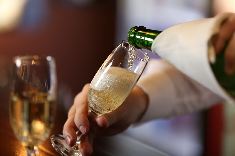 lp_support_20240429122329561_Champagnebrut.jpg Comment choisir le meilleur viticulteur pour vos vins préférés ? Reims